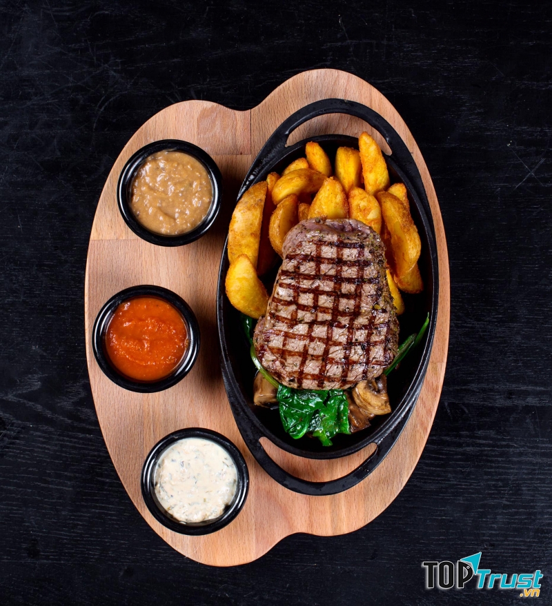 Nhà hàng Măm Măm Steak