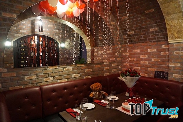 Nhà hàng Mapa C’s Wine Bar - Hoàng Văn Thái