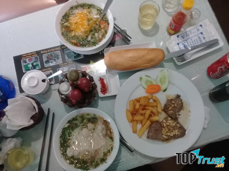 Nhà hàng Maxim’s Café