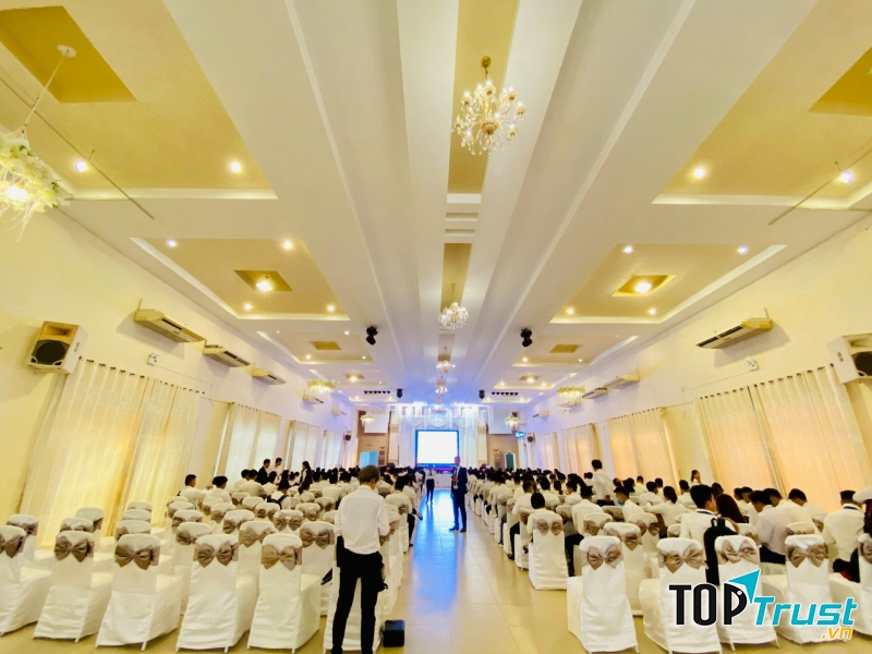 Nhà hàng MonAmi - Trung tâm tiệc cưới và hội nghị