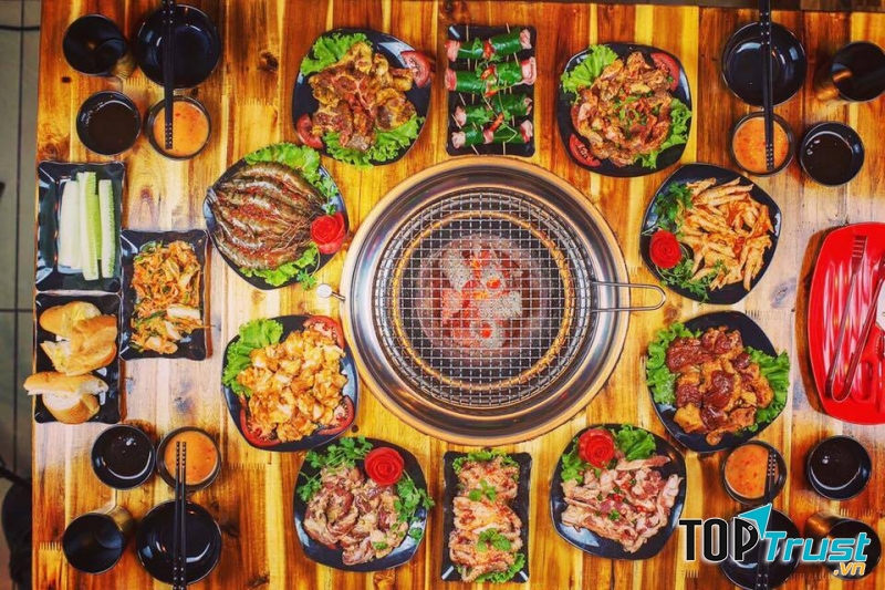 Món ăn tại nhà hàng