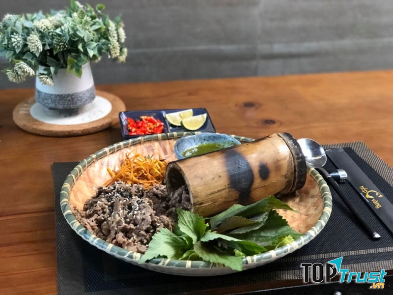 Nhà hàng Nếp Vàng