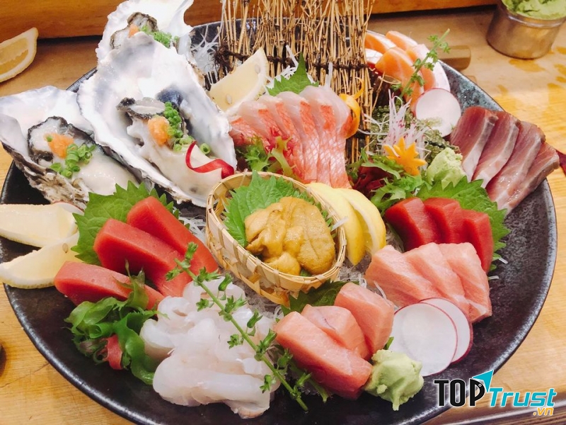 Nhà hàng Nhật Bản Takumi