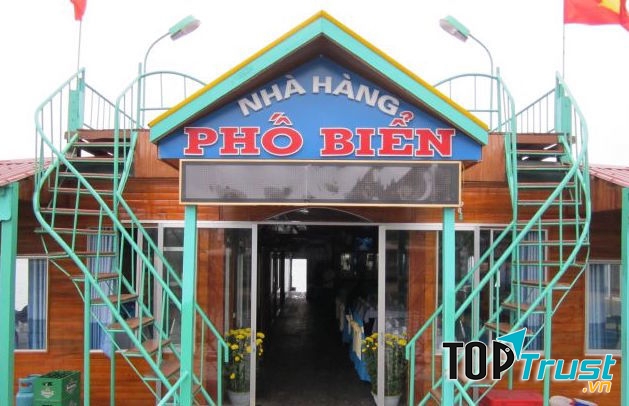 Nhà hàng nổi Phố Biển