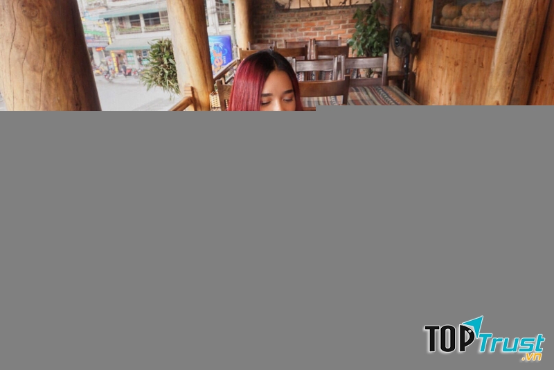 Nhà Hàng Ô QUÝ HỒ Sapa