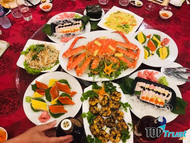 Nhà Hàng Phương Nguyên