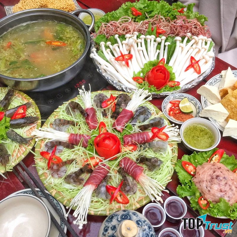 Nhà Hàng Quán Xưa