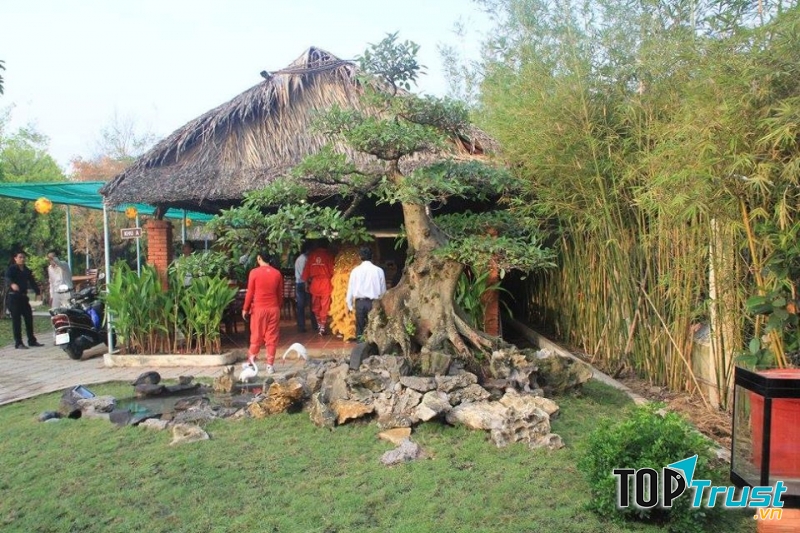 Nhà hàng quê hương