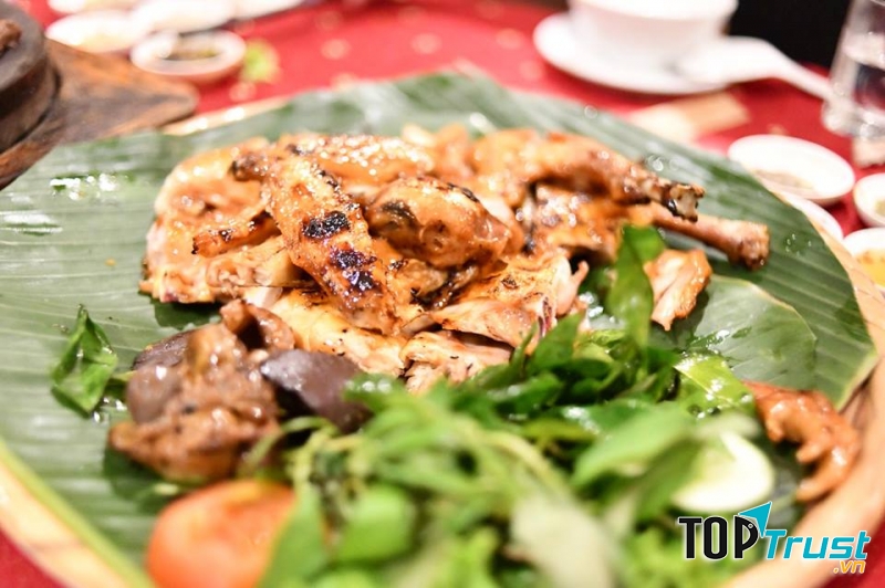 Nhà hàng Quê Nhà – Phạm Ngọc Thạch