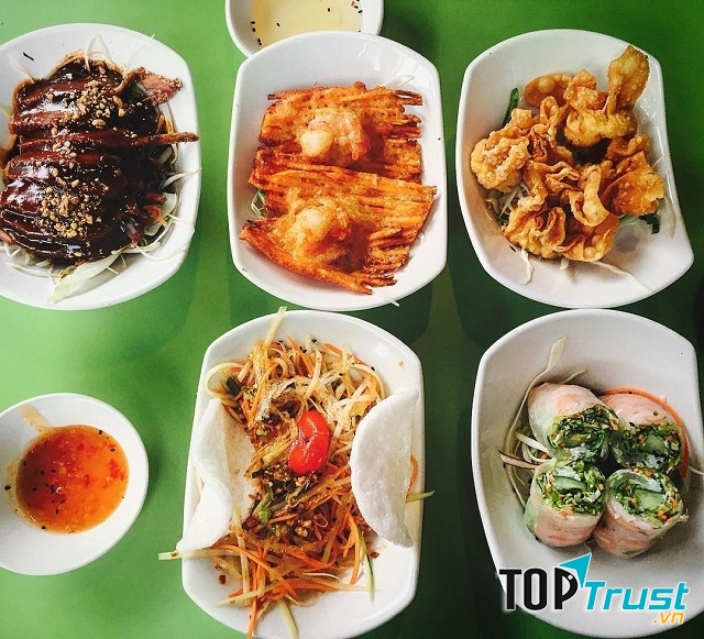 Nhà hàng Saigon Green