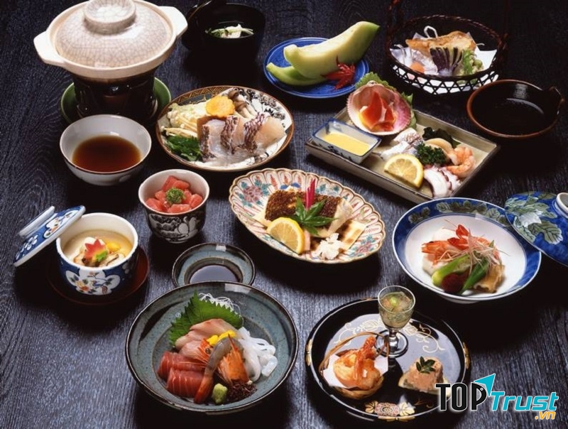 Nhà hàng Nhật Sakura Deli Lào Cai