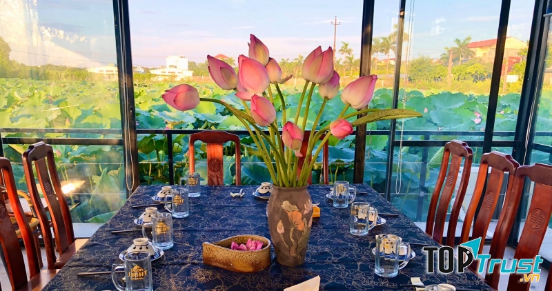 Nhà hàng sinh thái Sen Plus