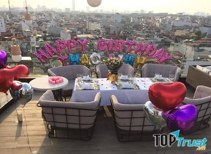 Bữa tiệc sinh nhật lãng mạn