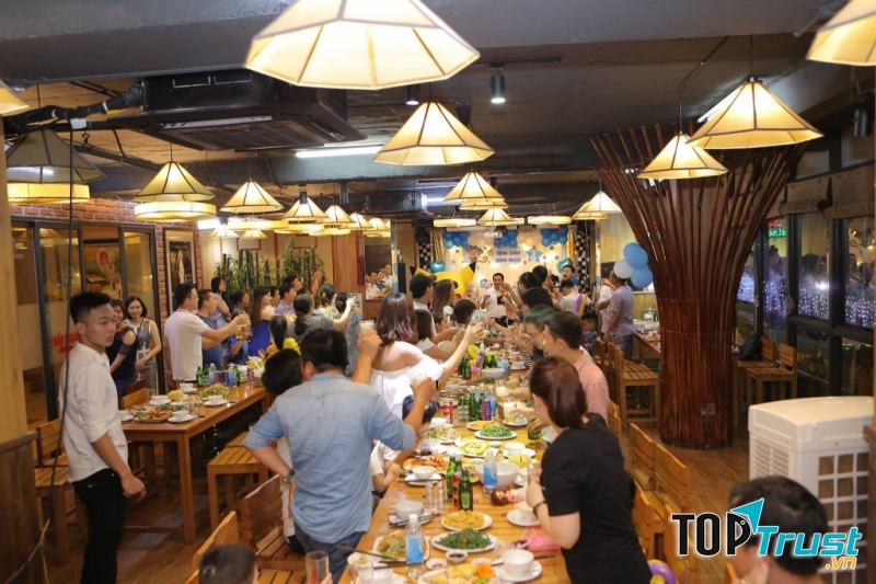 Nhà hàng Sơn Thiên