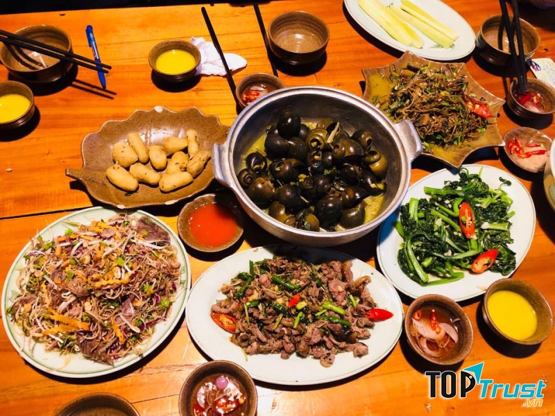 Nhà hàng Tam Gia Trang