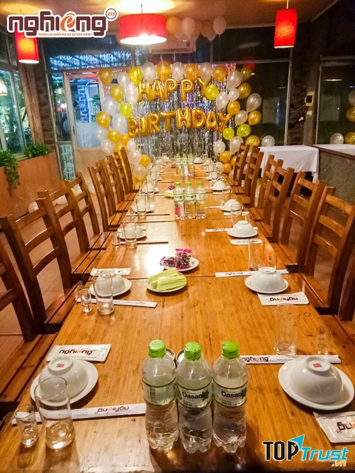 Nhà hàng Thế Giới Nghiêng 23 độ 5