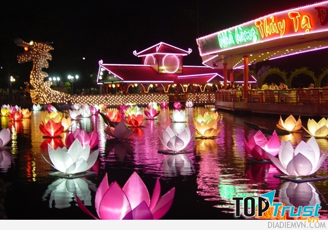 Nhà hàng Thủy Tạ Đầm Sen