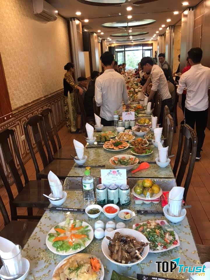 Nhà hàng Trọng Khách