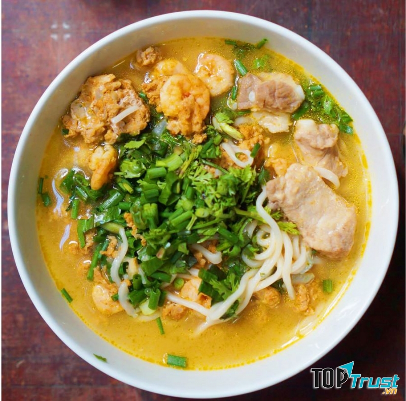 Bún tôm cua