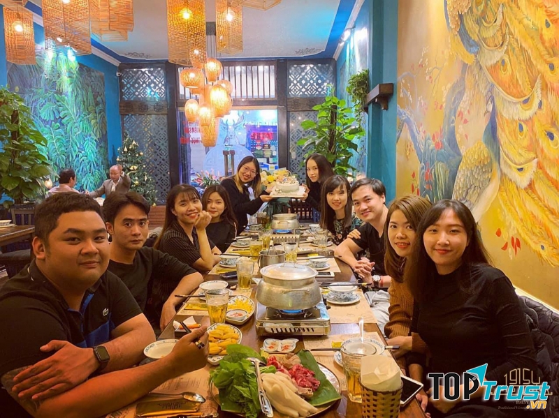 Nhà hàng Việt 1915Y