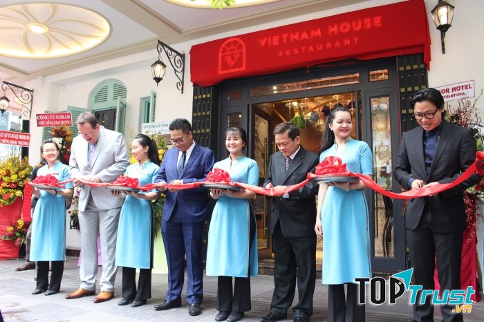 Nhà hàng Việt Nam House