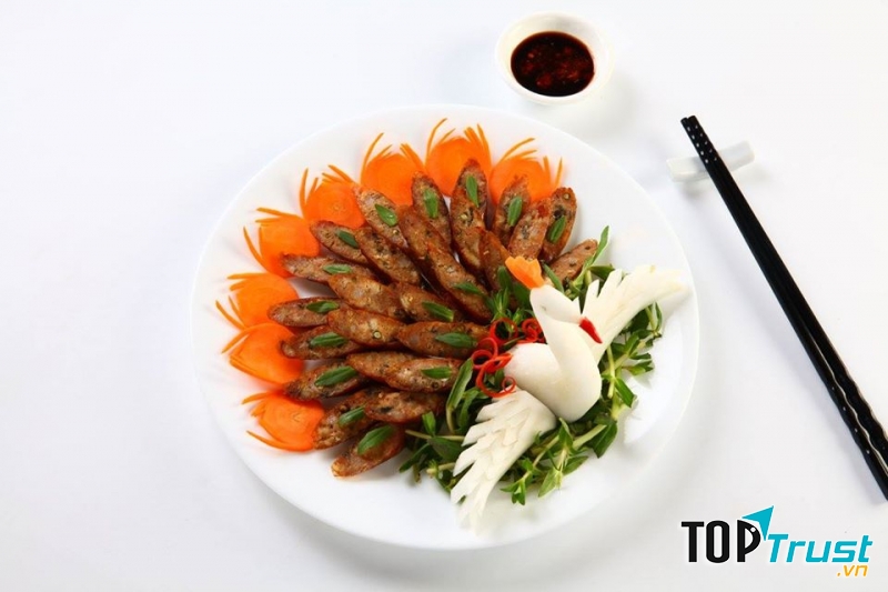 Mune các món ăn tại nhà hàng