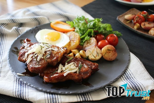 Nhà hàng Vua Bò Steak