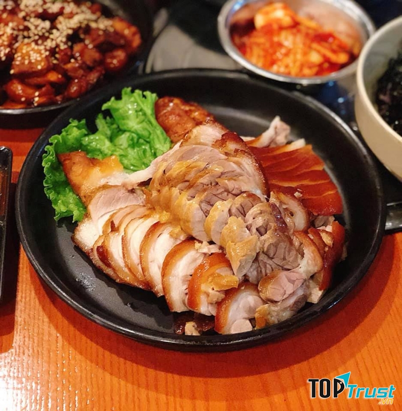 Nổi tiếng với nhiều món ngon tại Nhà Hàng Yeol Kwang Hà Nội