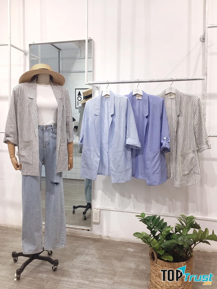 Nhà Kho Liti hẳn đã là một địa chỉ vô cùng quen thuộc cho các nữ tín đồ của thời trang