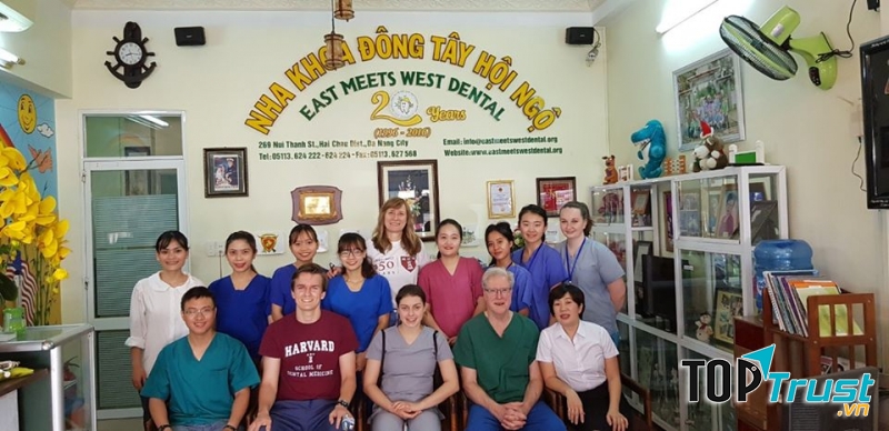 Nha khoa Đông Tây Hội Ngộ