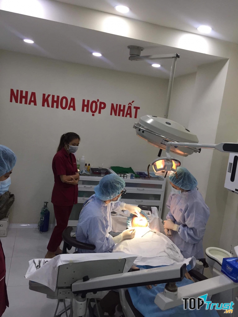 Nha Khoa Hợp Nhất