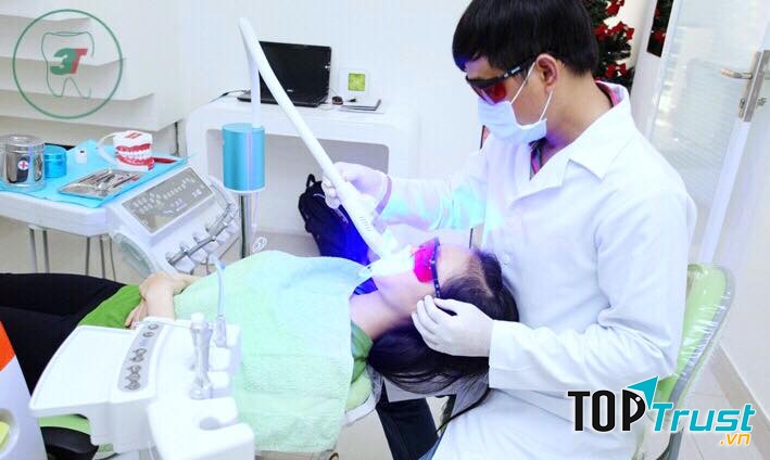 Trung tâm Nha Khoa Minh Khai sử dụng 100% thuốc và trang thiết bị nha khoa nhập trực tiếp từ các hãng nổi tiếng ở nước ngoà