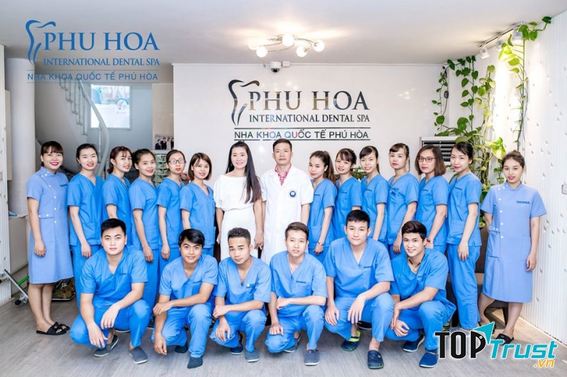 Nha khoa Quốc tế Phú Hoà