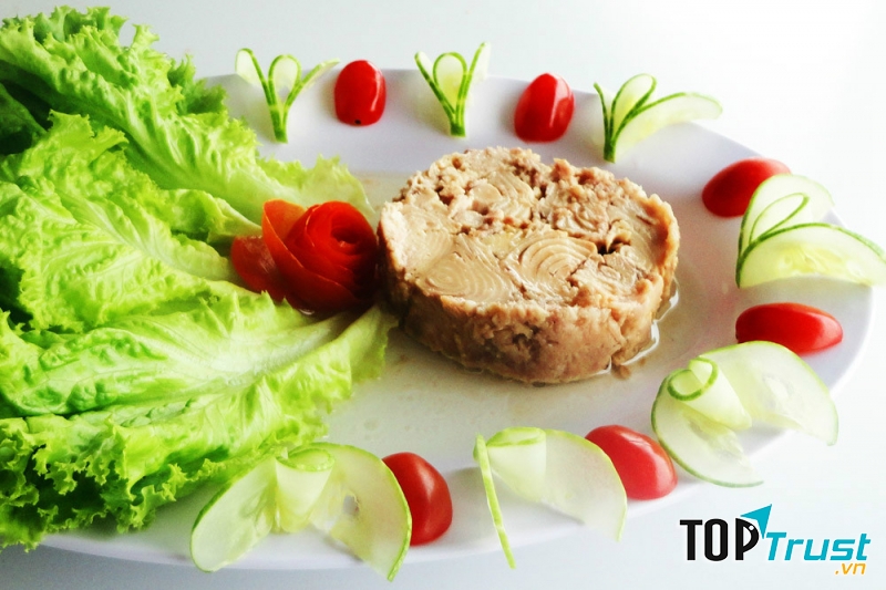 Thực phẩm đóng hộp tại nhà máy