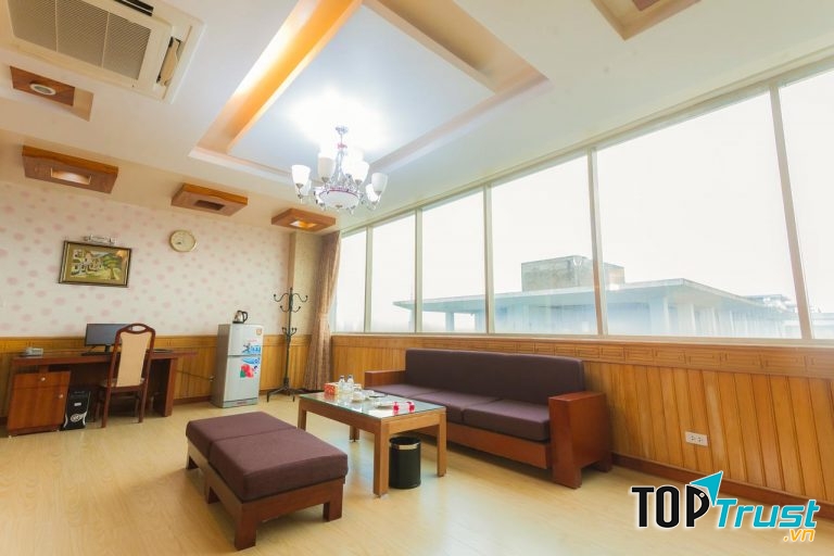 Nhà nghỉ 30/4 ﻿