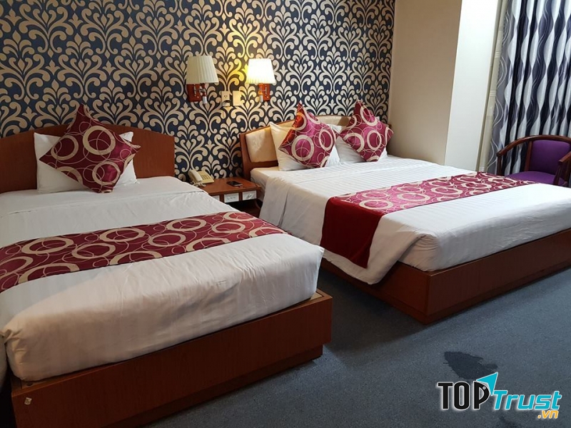 Nhà nghỉ Hồng Thắm