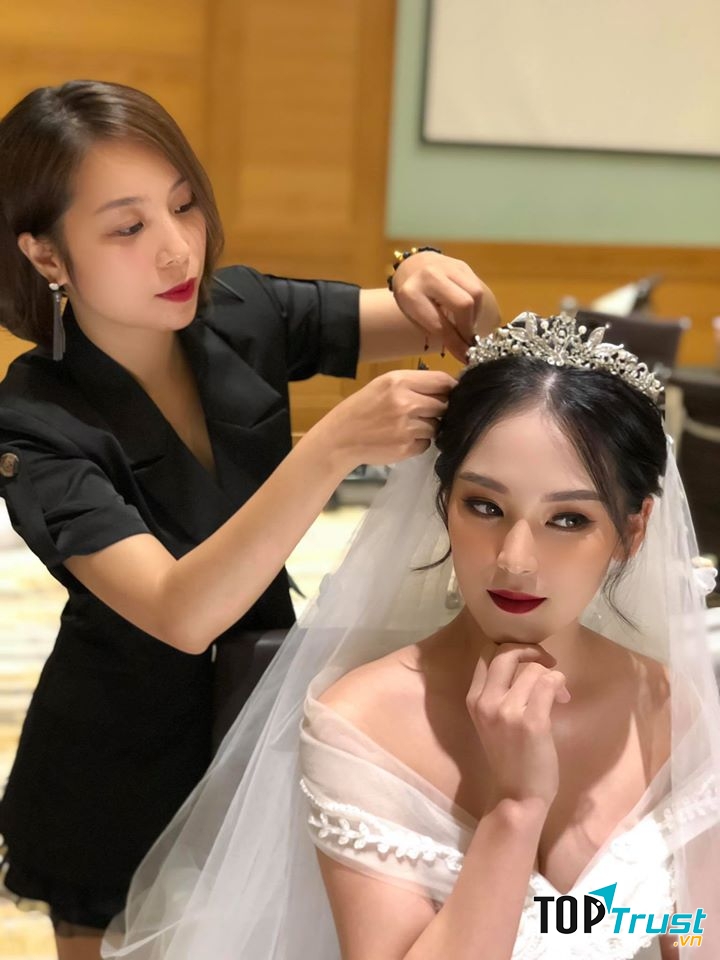 Nhã Phan Make up & Hair