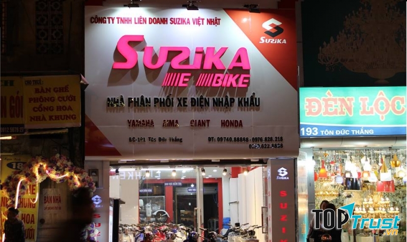 Showroom 1: 179 An Dương Vương, Phường 8, Quận 5 TP.HCM