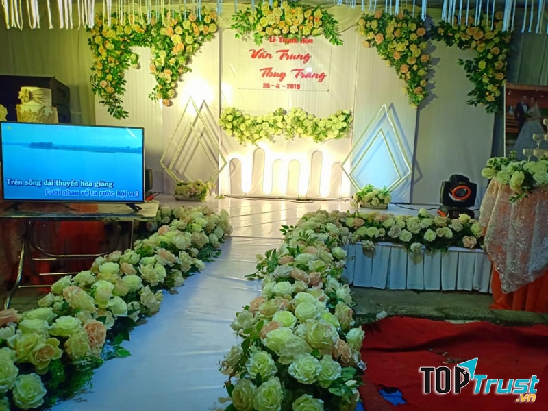 Nhà Rạp Tài Thùy