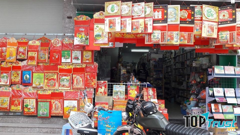 Nhà sách Đại Mai.