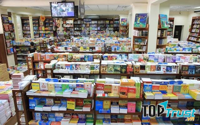Nhà sách Hồng Ân
