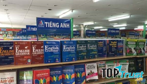 Nhà sách Nguyễn Văn Cừ