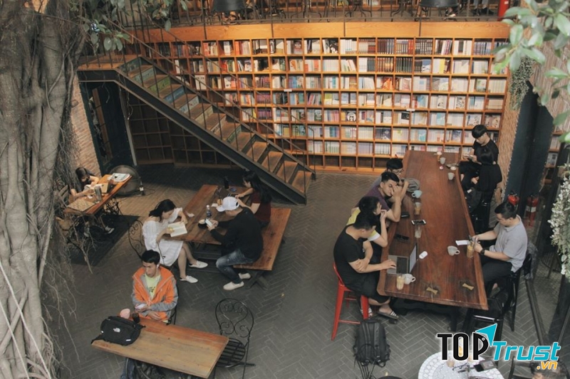 Nhã Nam - Câu chuyện hiệu sách.