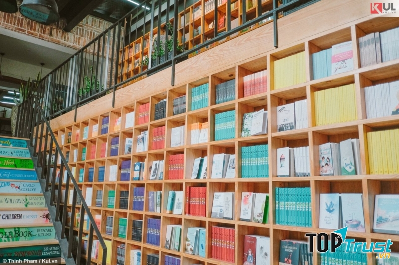 Hiệu sách Nhã Nam