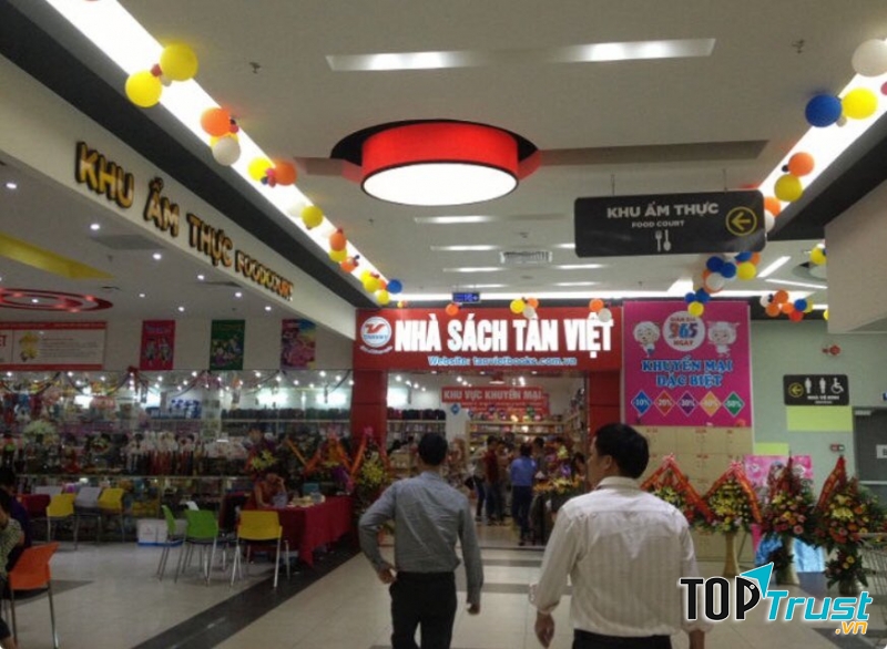 Nhà sách Tân Việt