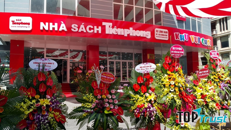 Nhà sách Tiền Phong