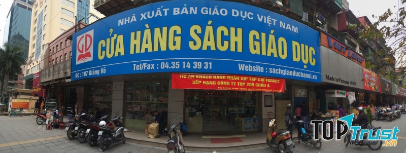 Cửa hàng nhà sách Giáo dục.