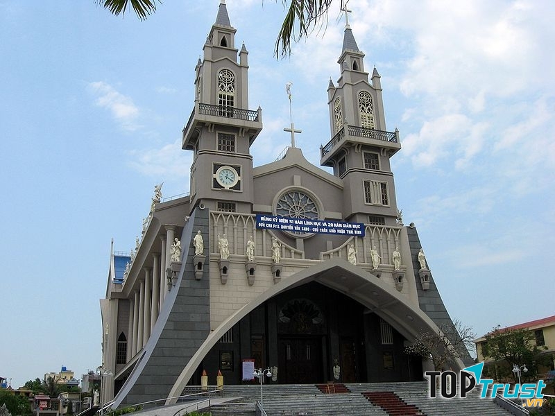 Địa chỉ: 5, Trần Hưng Đạo, P. Lê Hồng Phong, Tp. Thái Bình, Tỉnh Thái Bình