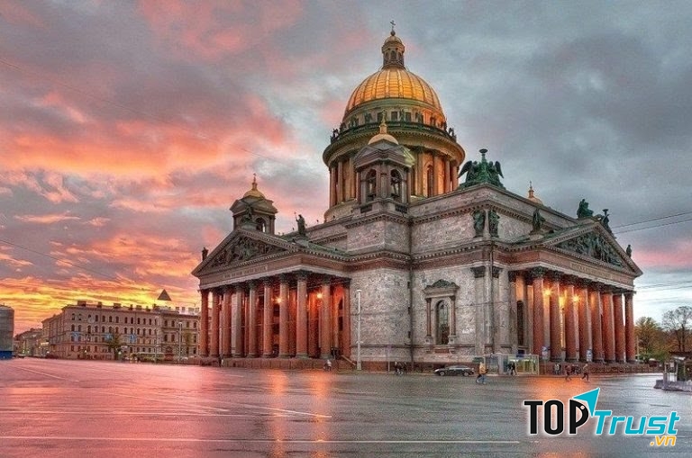 Nhà thờ chính tòa Thánh Isaac