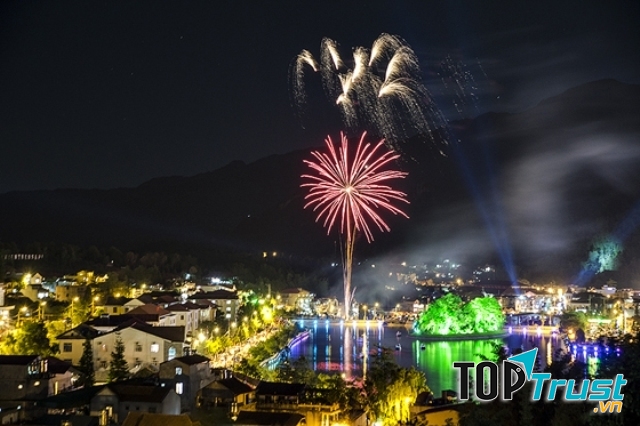 Pháo hoa đem Giao thừa tại Sapa